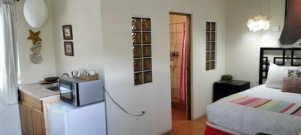 Casa De Tortuga Guesthouse Векес Стая снимка