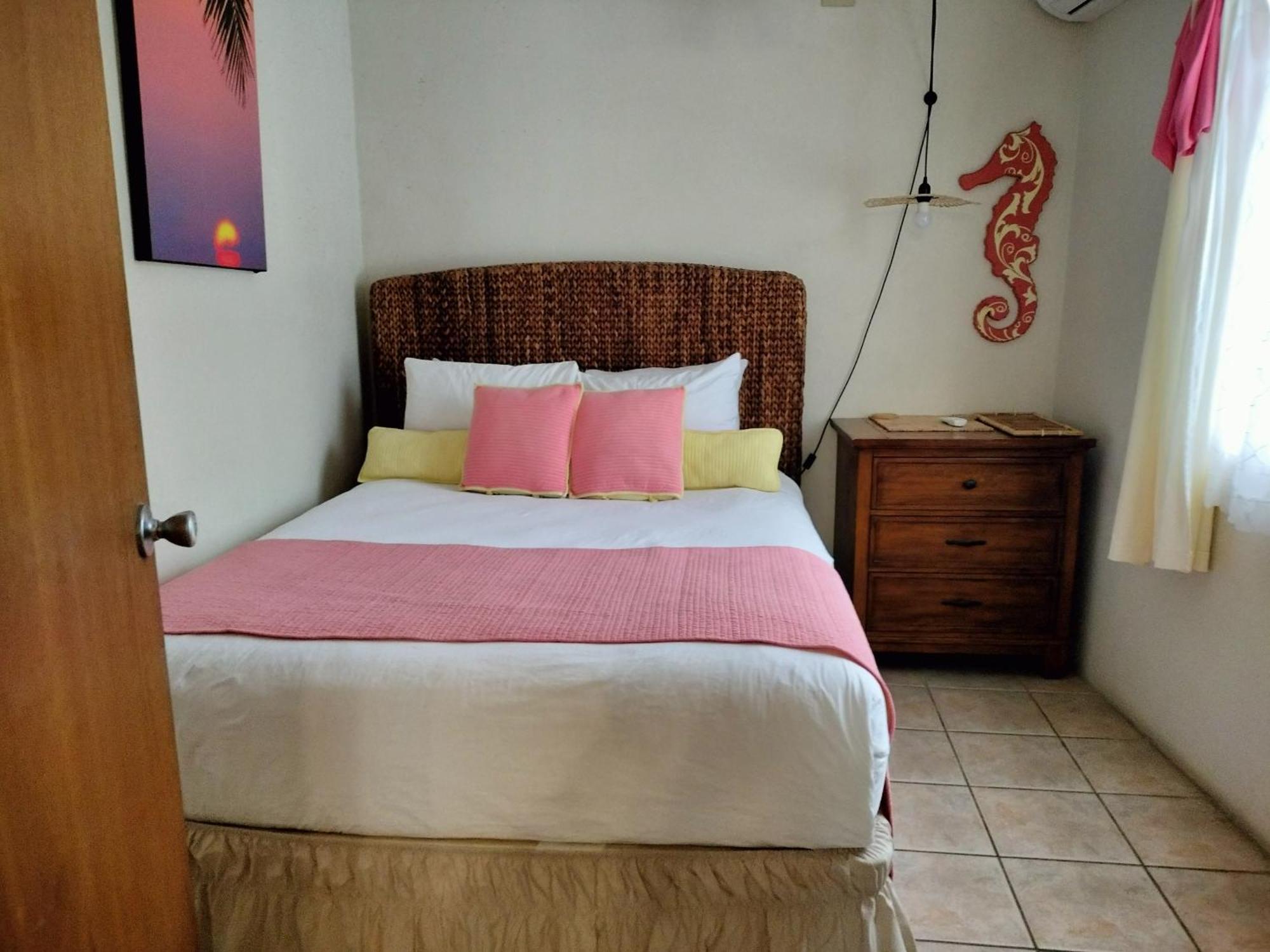 Casa De Tortuga Guesthouse Векес Стая снимка